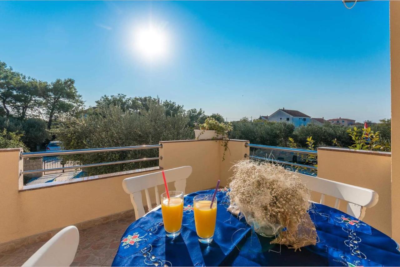 Agape Apartments Biograd Na Moru Ngoại thất bức ảnh