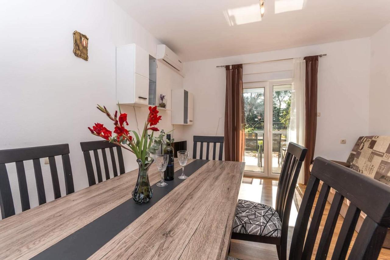 Agape Apartments Biograd Na Moru Ngoại thất bức ảnh
